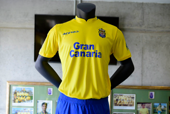 Terza Maglia Atalanta vesti Terza Maglia Atalanta vesti